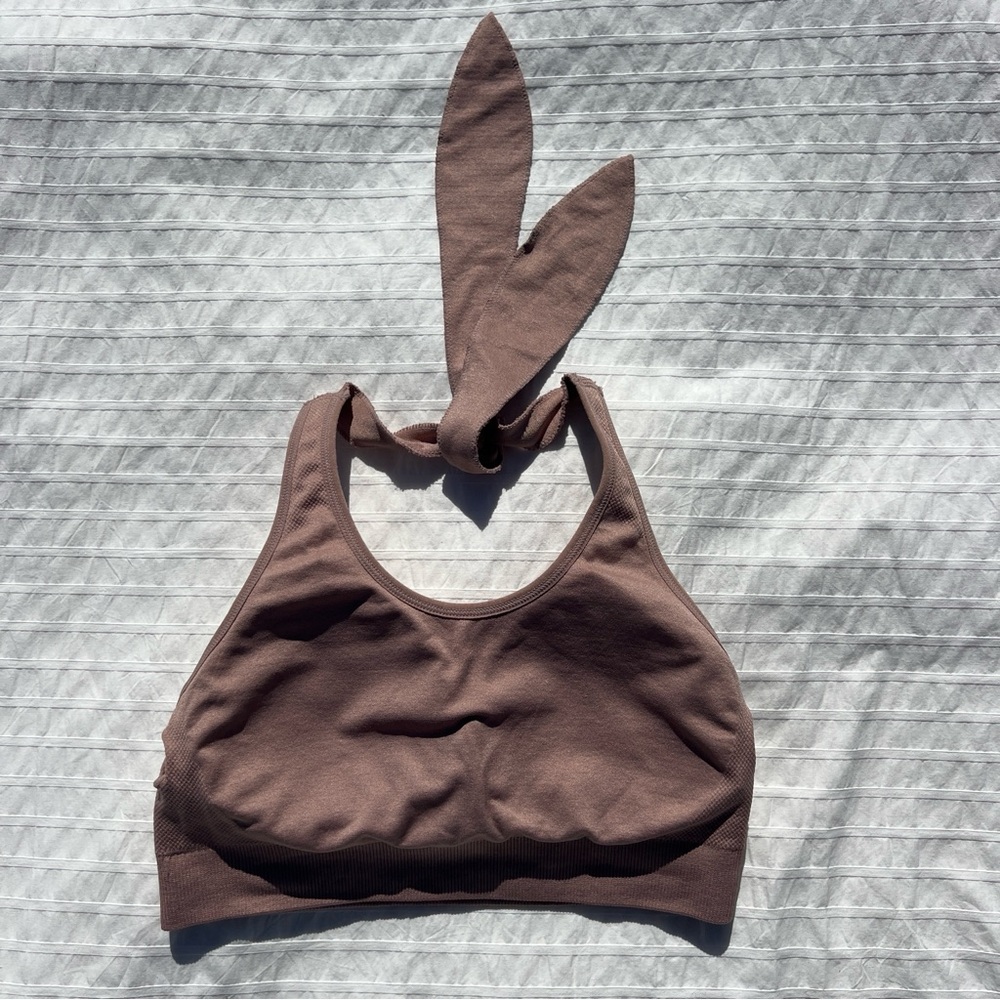 NWOT PUMA Seamless Halter Sports Bra Logo Print in Nude, S - Picture 4 of 7